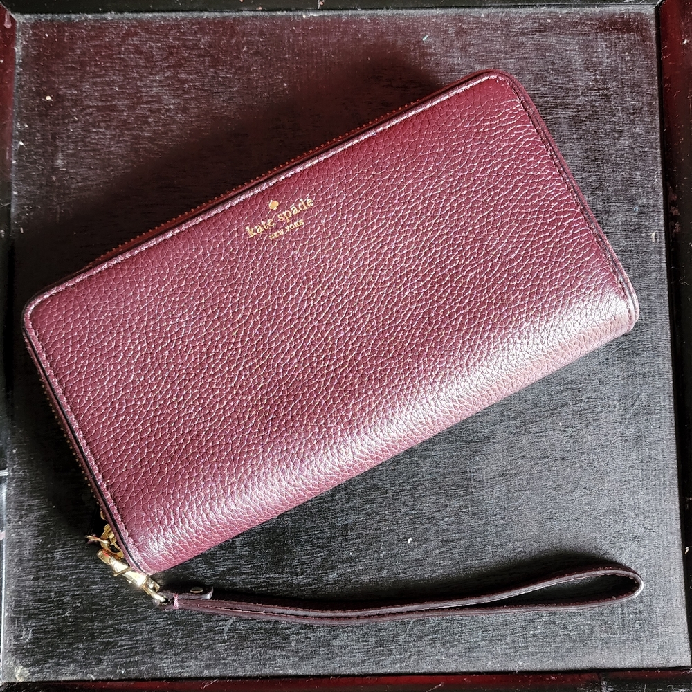 Kate Spade Cherrywood Large Bifold Wallet